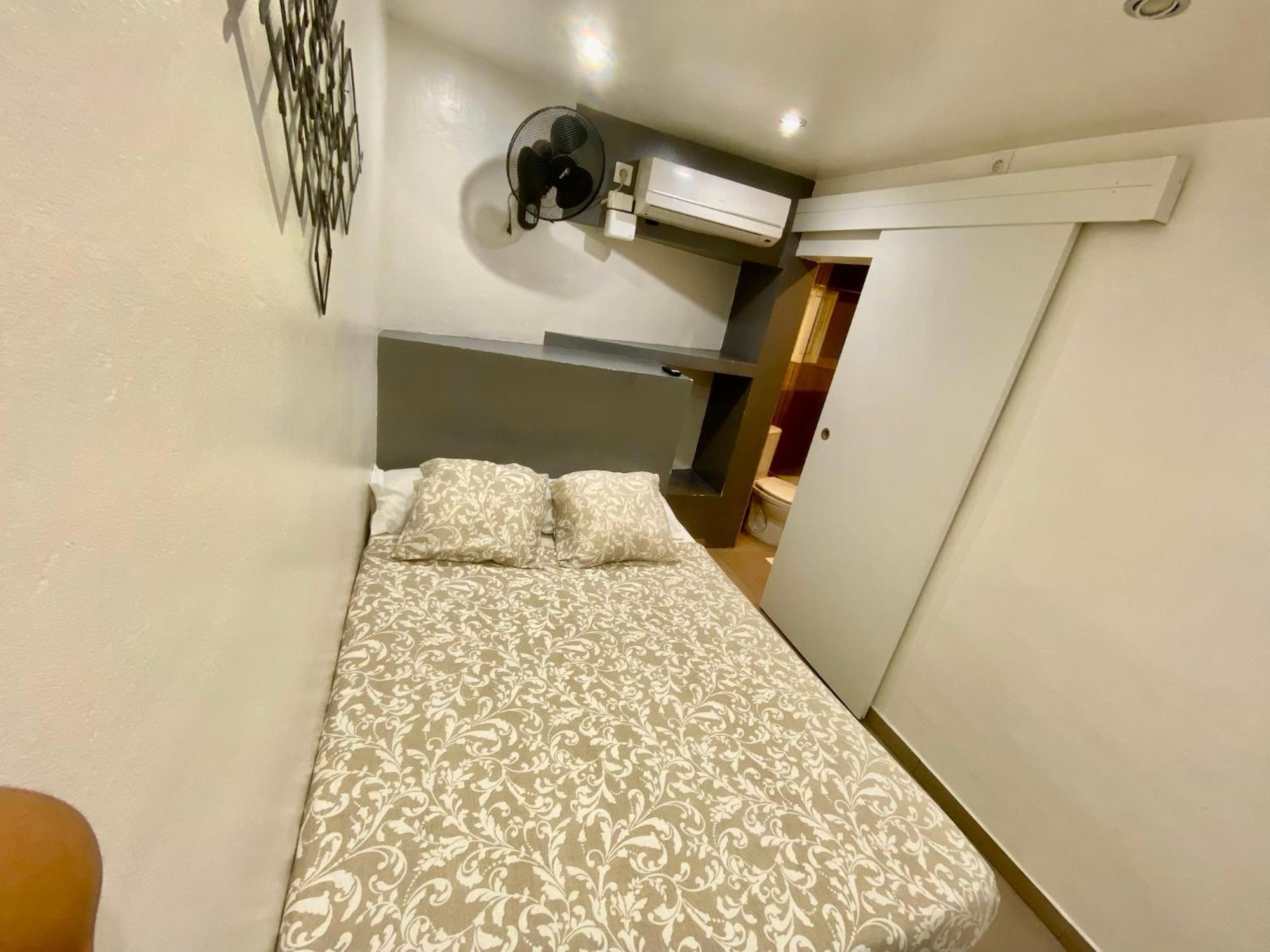 Suites Nuevas Con Bano Privado Frente Al Metro St Mwc Barcelona-Fira Оспиталет-де-Льобрегат Экстерьер фото